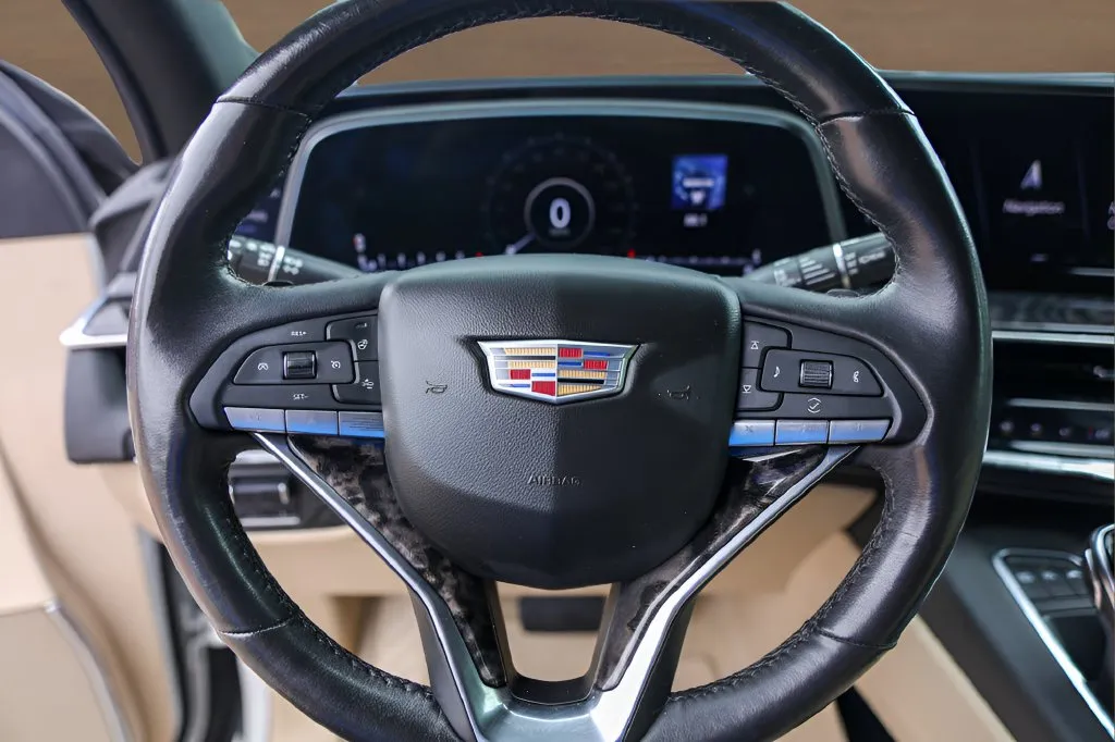 Cadillac Escalade ESV photo 12