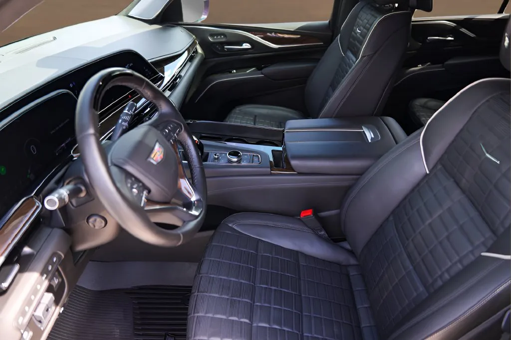 Cadillac Escalade photo 9