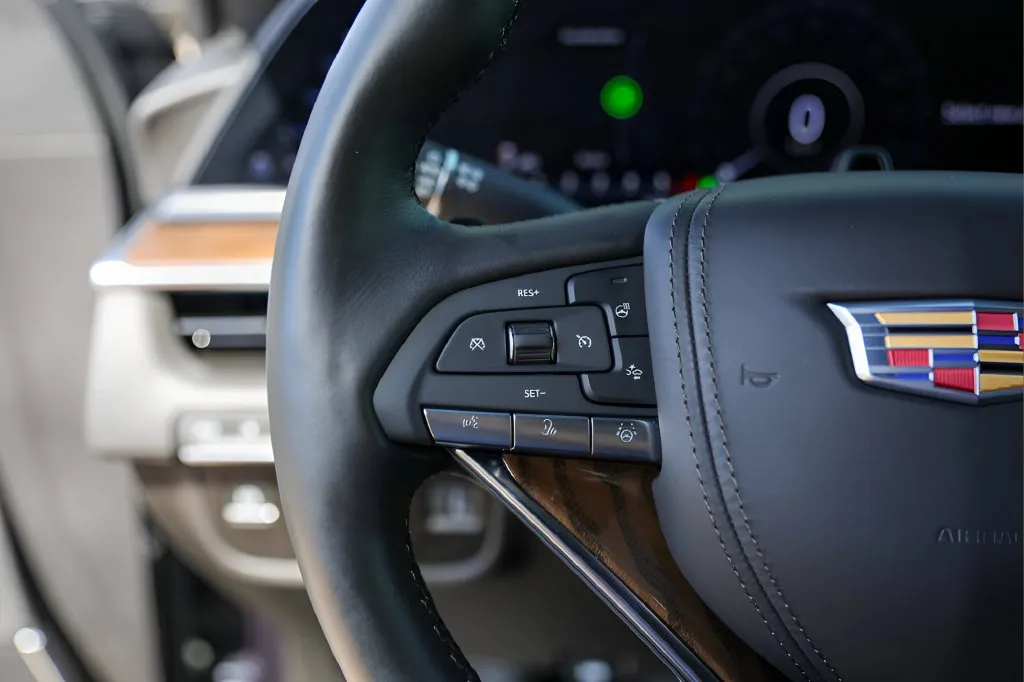 Cadillac Escalade photo 14