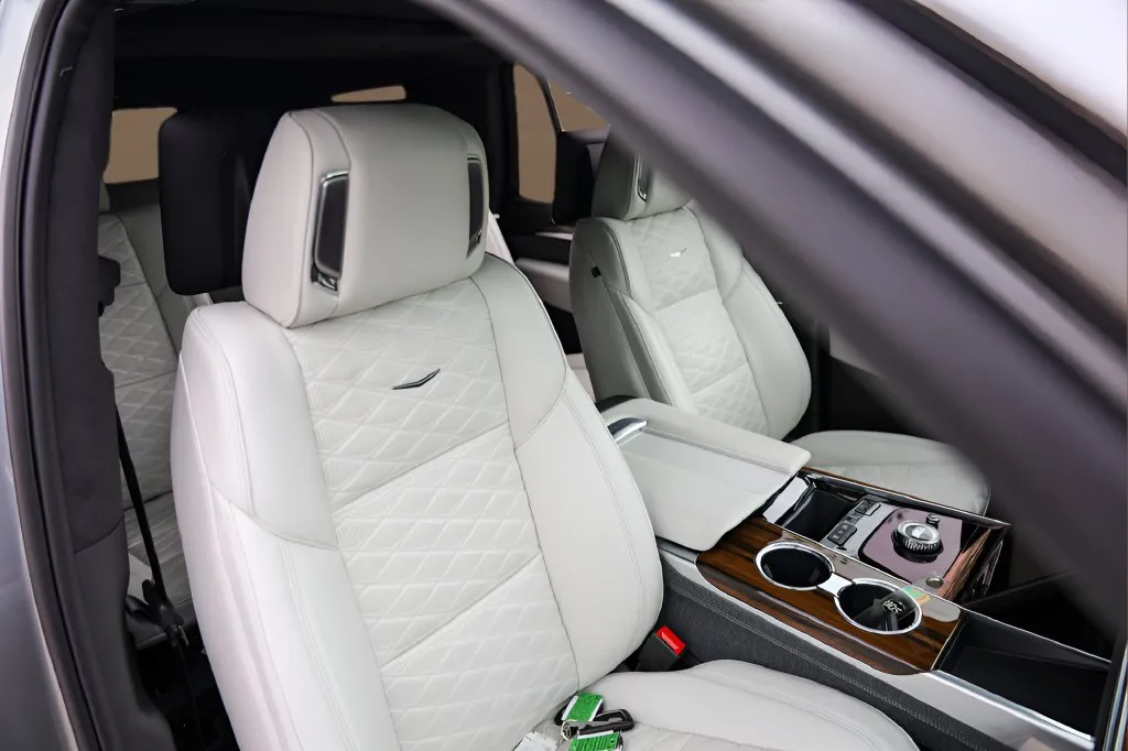 Cadillac Escalade photo 31