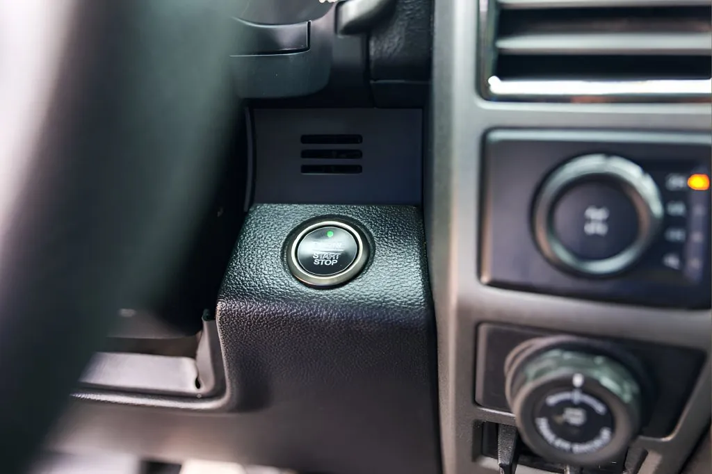 Ford F-150 photo 17