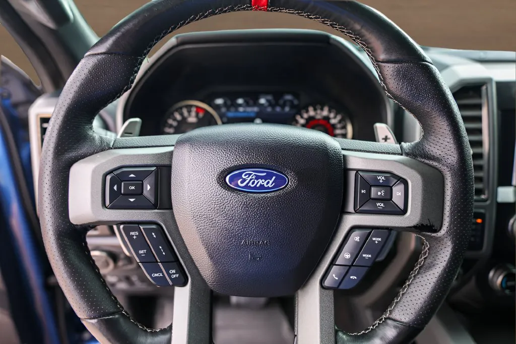 Ford F-150 photo 12