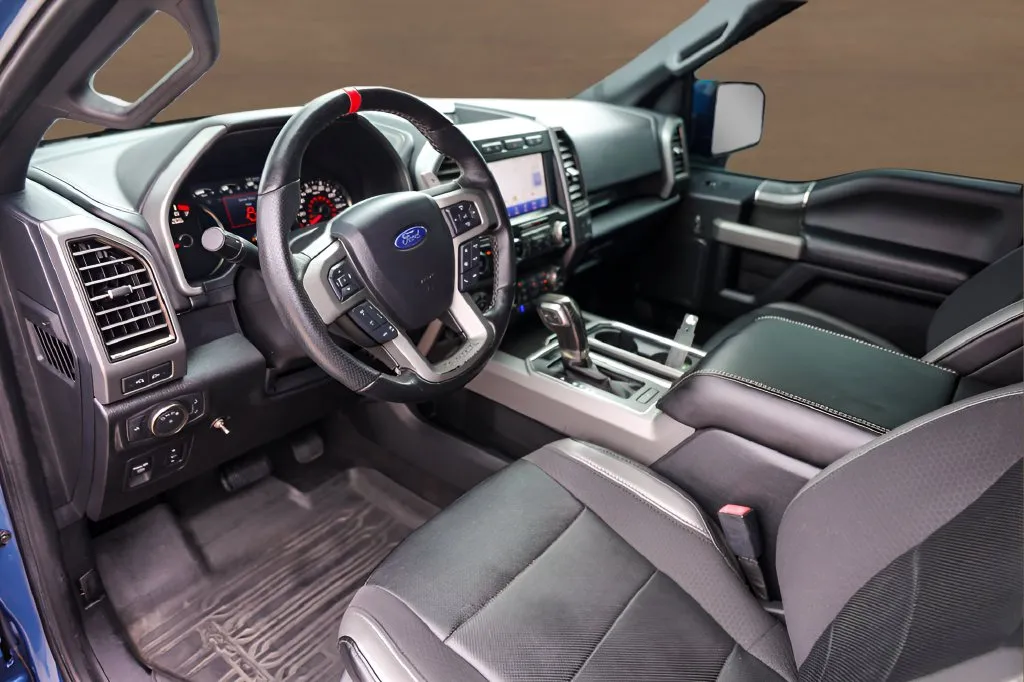 Ford F-150 photo 10