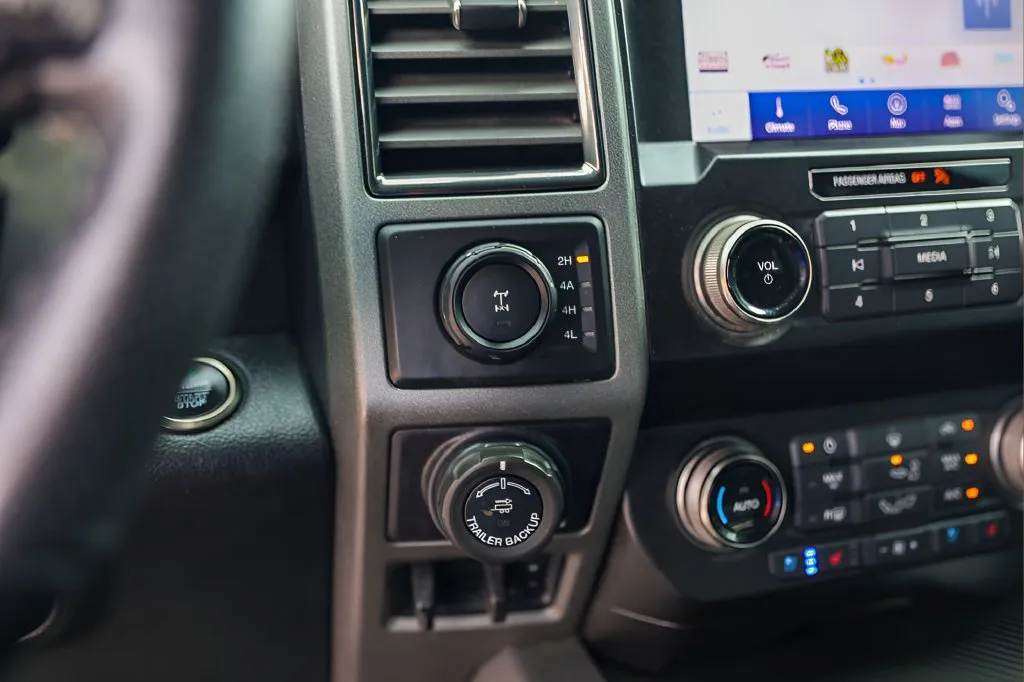 Ford F-150 photo 18