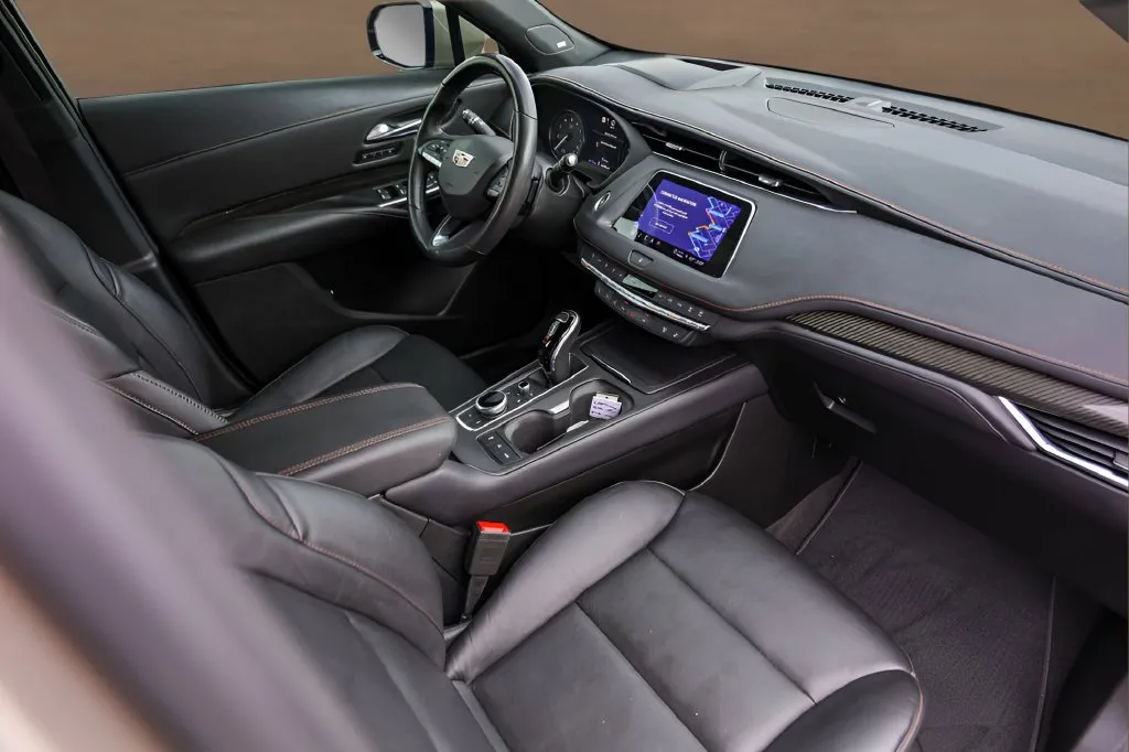 Cadillac XT4 photo 30