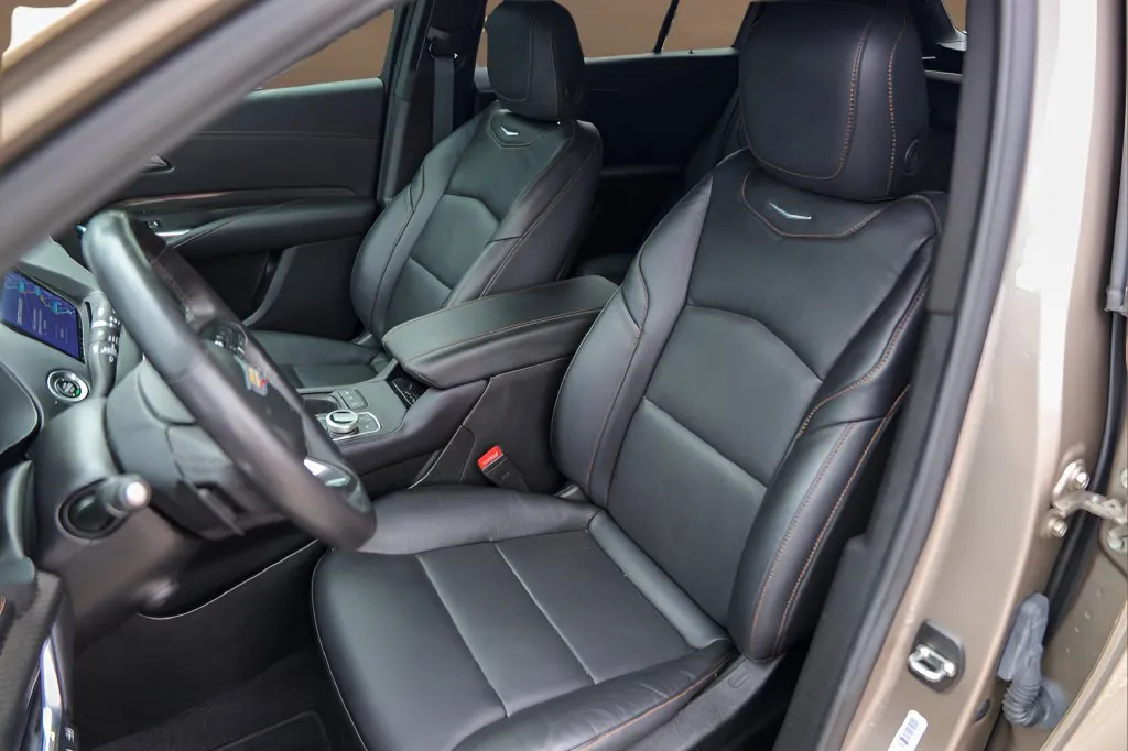 Cadillac XT4 photo 7