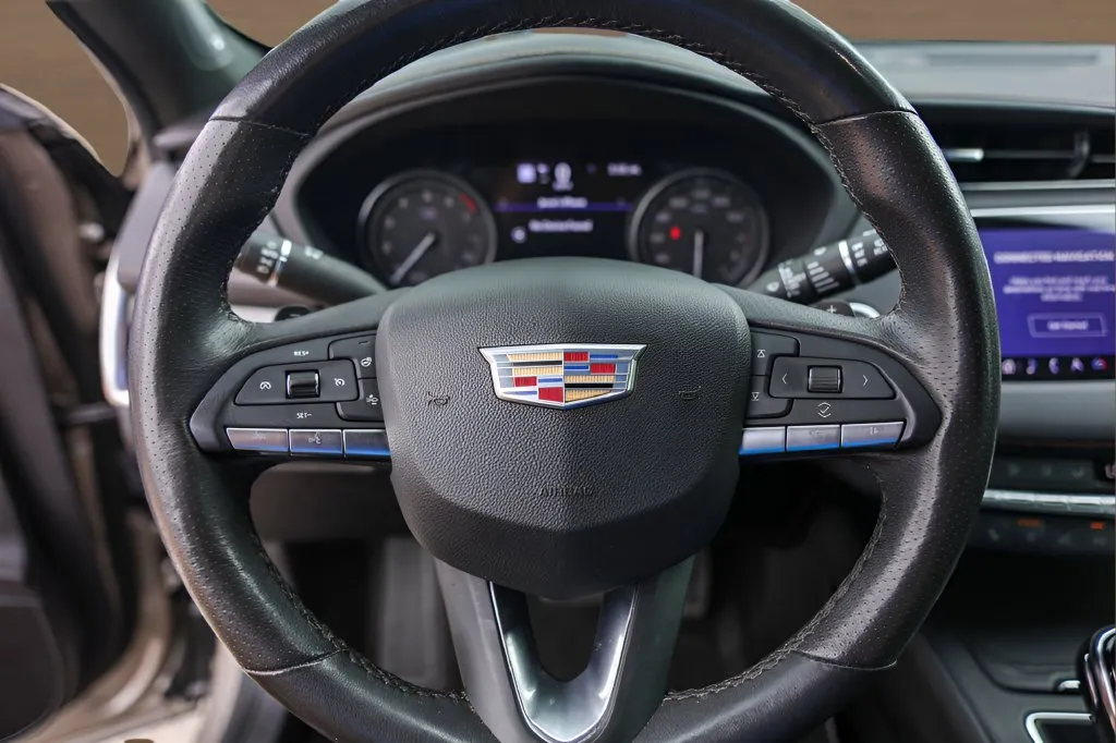 Cadillac XT4 photo 12