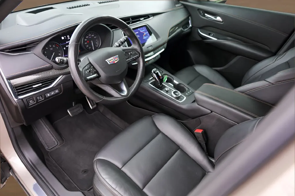 Cadillac XT4 photo 10