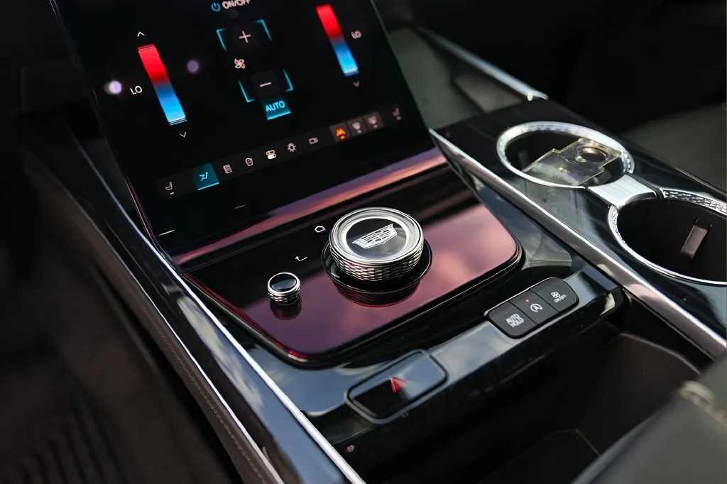 Cadillac Escalade photo 19
