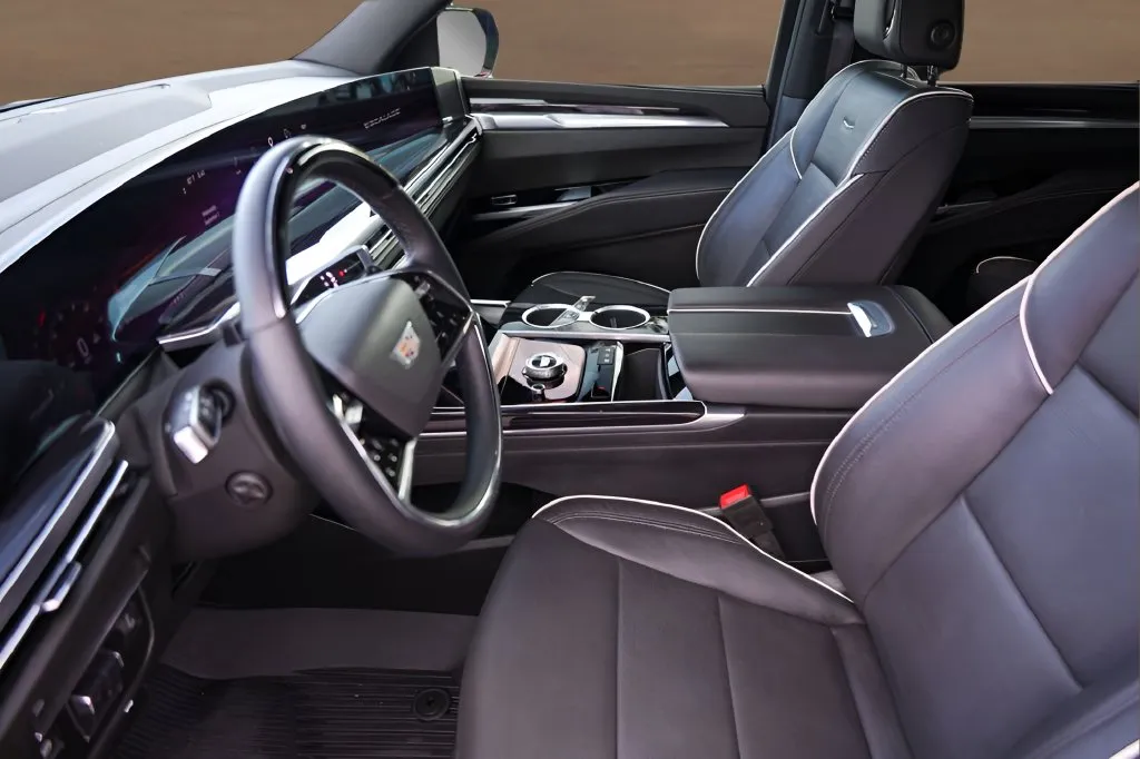 Cadillac Escalade photo 9
