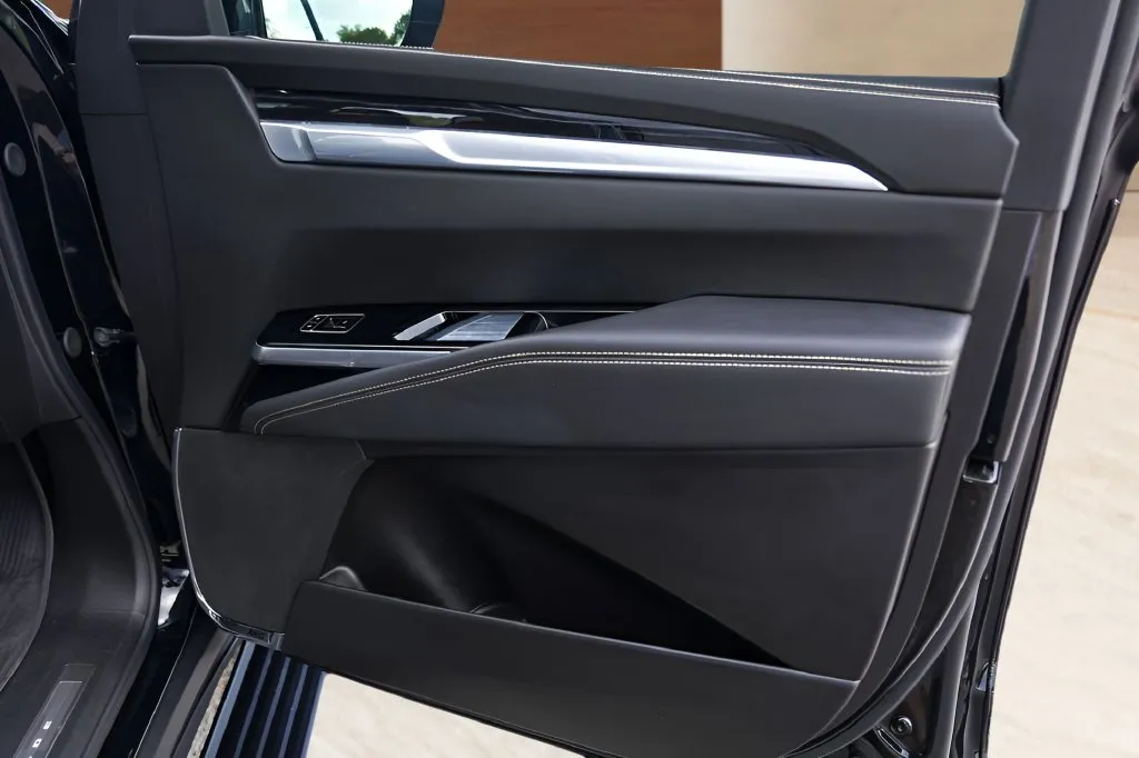 Cadillac Escalade photo 28