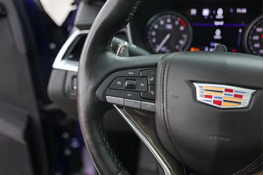 Cadillac XT6 photo 14