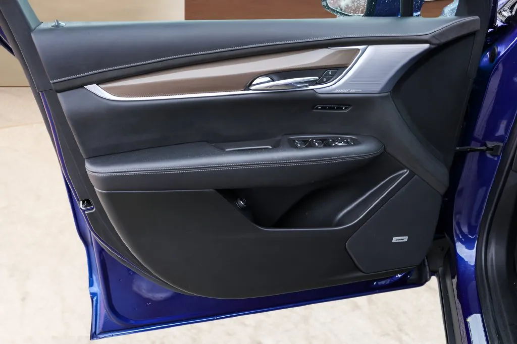 Cadillac XT6 photo 23