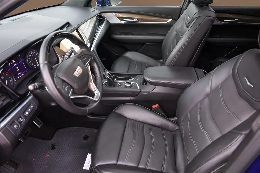 Cadillac XT6 photo 9