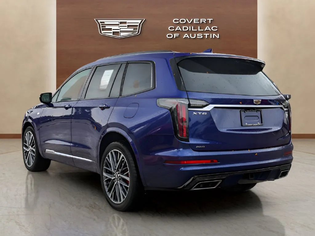 Cadillac XT6 photo 3