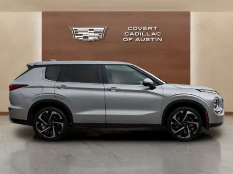 More photos of 2022 Mitsubishi Outlander SE at Covert Cadillac, TX