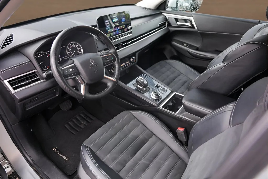 Mitsubishi Outlander photo 10