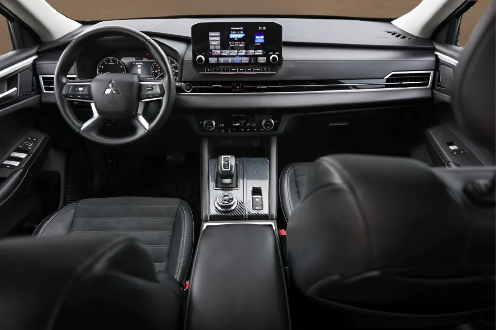 Mitsubishi Outlander photo 24