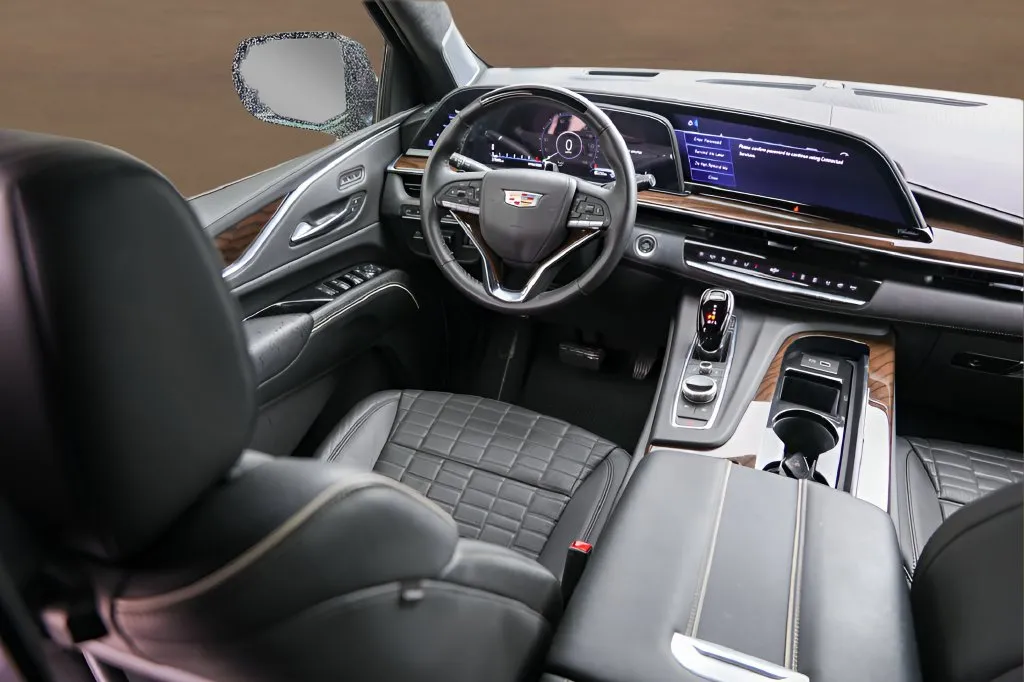 Cadillac Escalade ESV photo 28