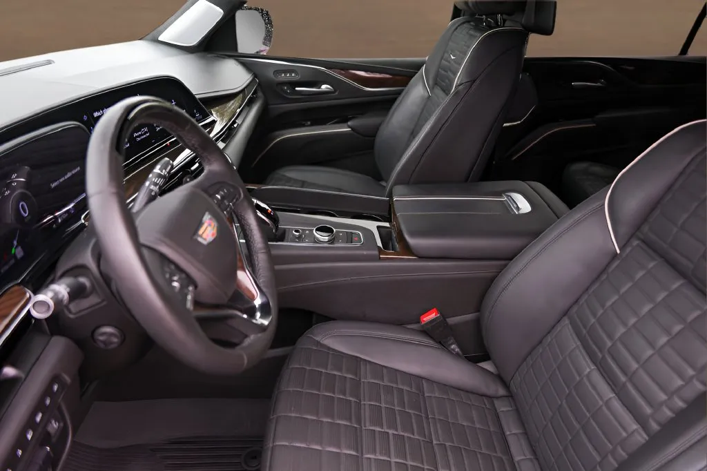 Cadillac Escalade ESV photo 10