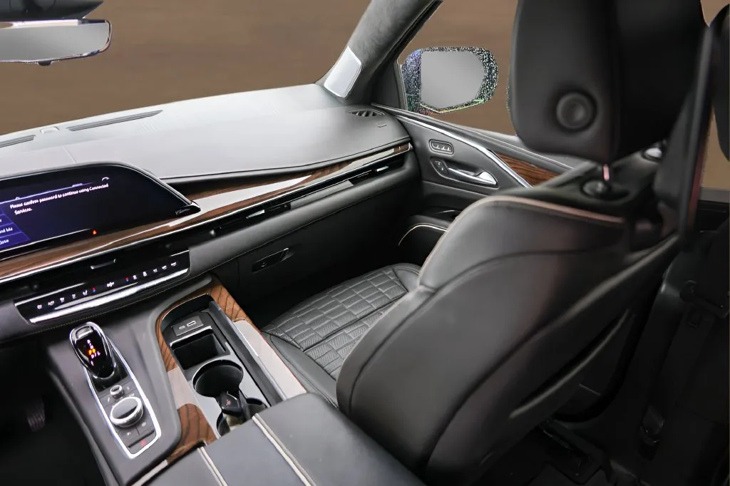 Cadillac Escalade ESV photo 29