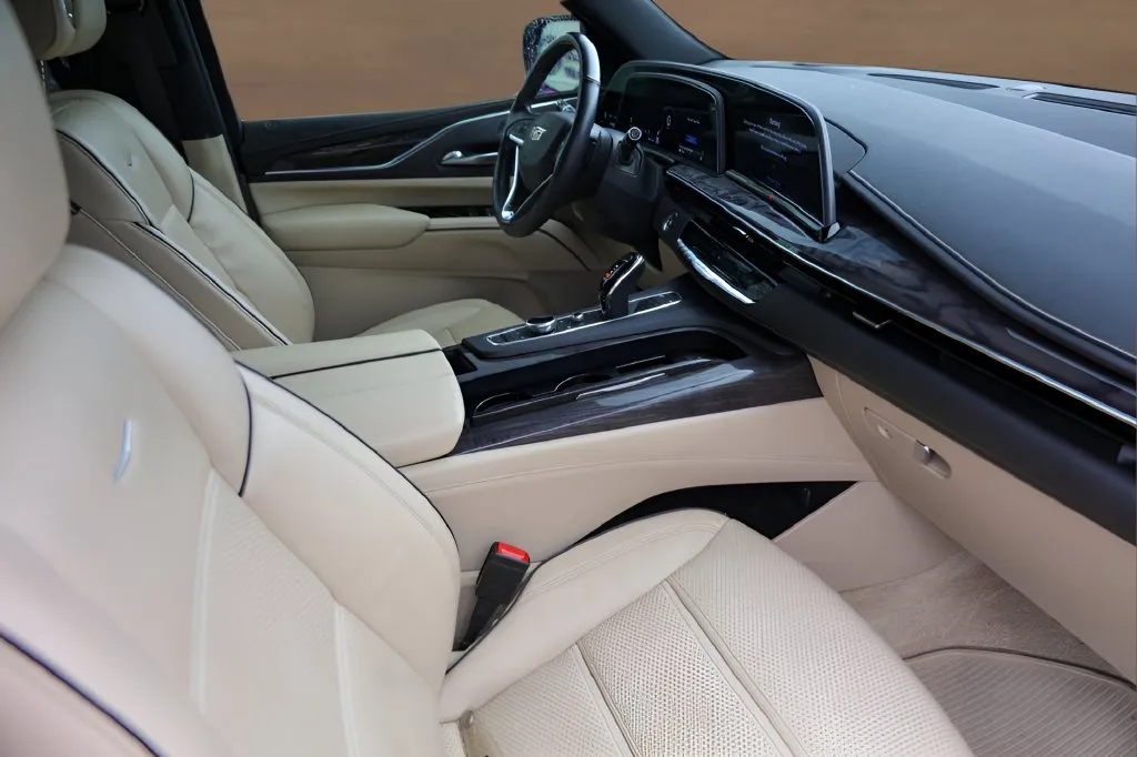 Cadillac Escalade photo 31