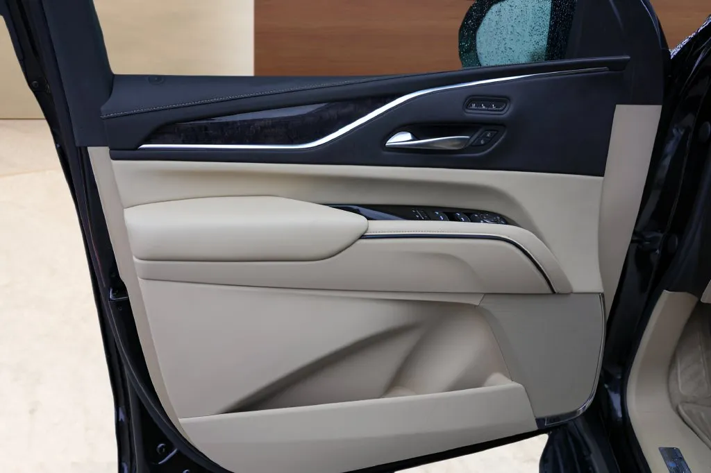 Cadillac Escalade photo 8