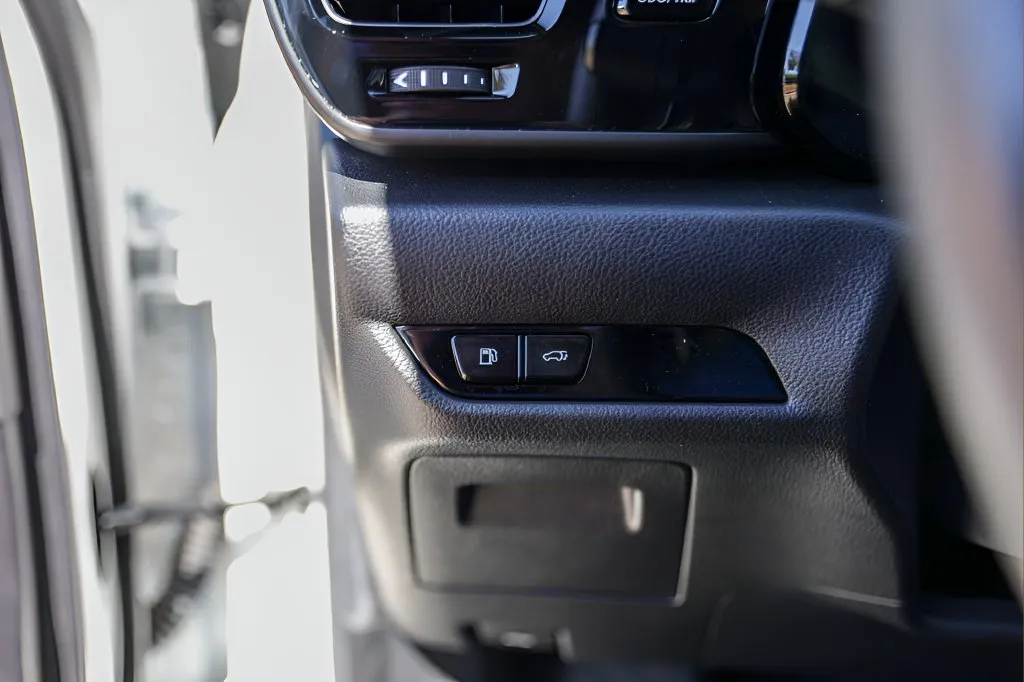 Lexus NX photo 15