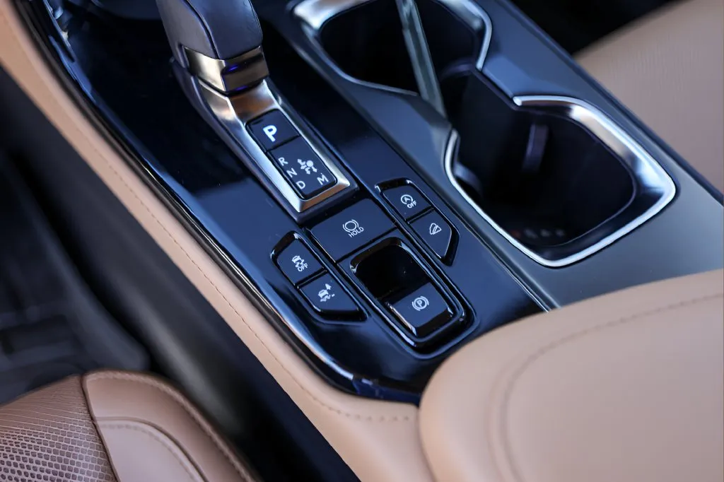 Lexus NX photo 20