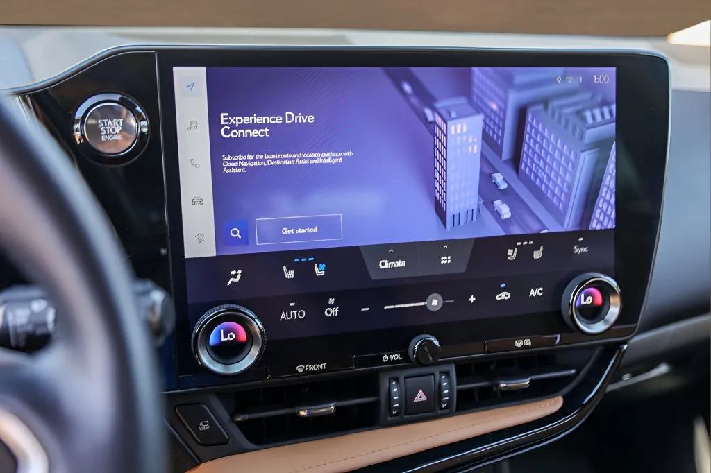 Lexus NX photo 16