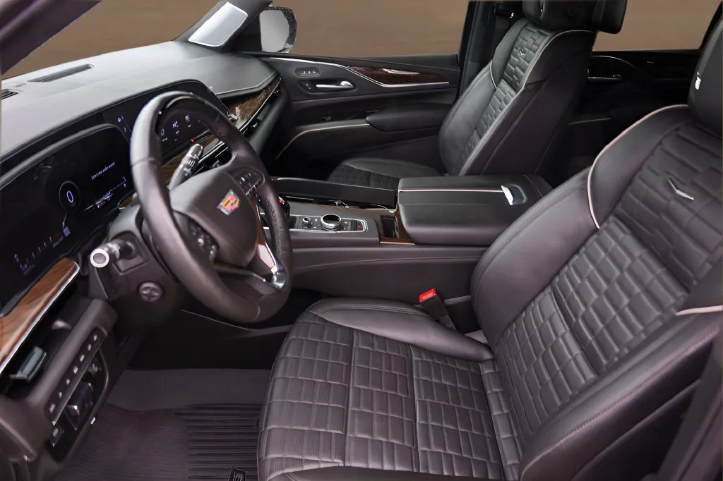 Cadillac Escalade ESV photo 9