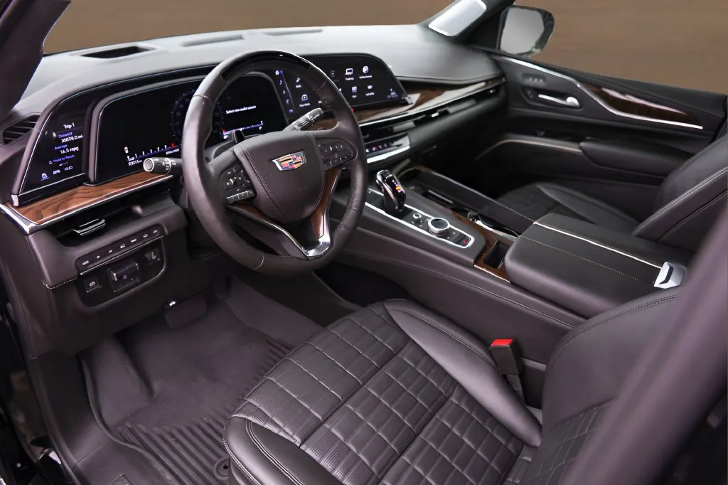 Cadillac Escalade ESV photo 10