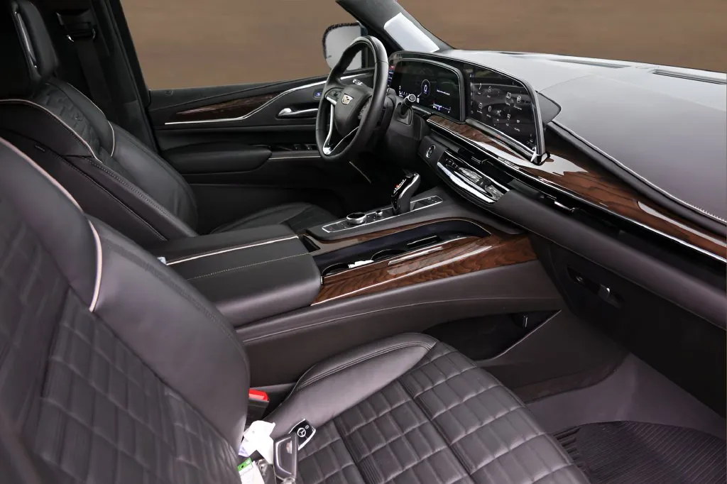 Cadillac Escalade ESV photo 30