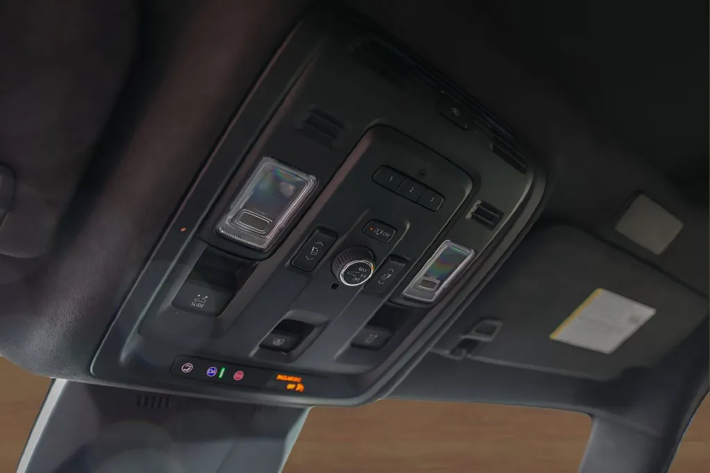 Cadillac Escalade ESV photo 21