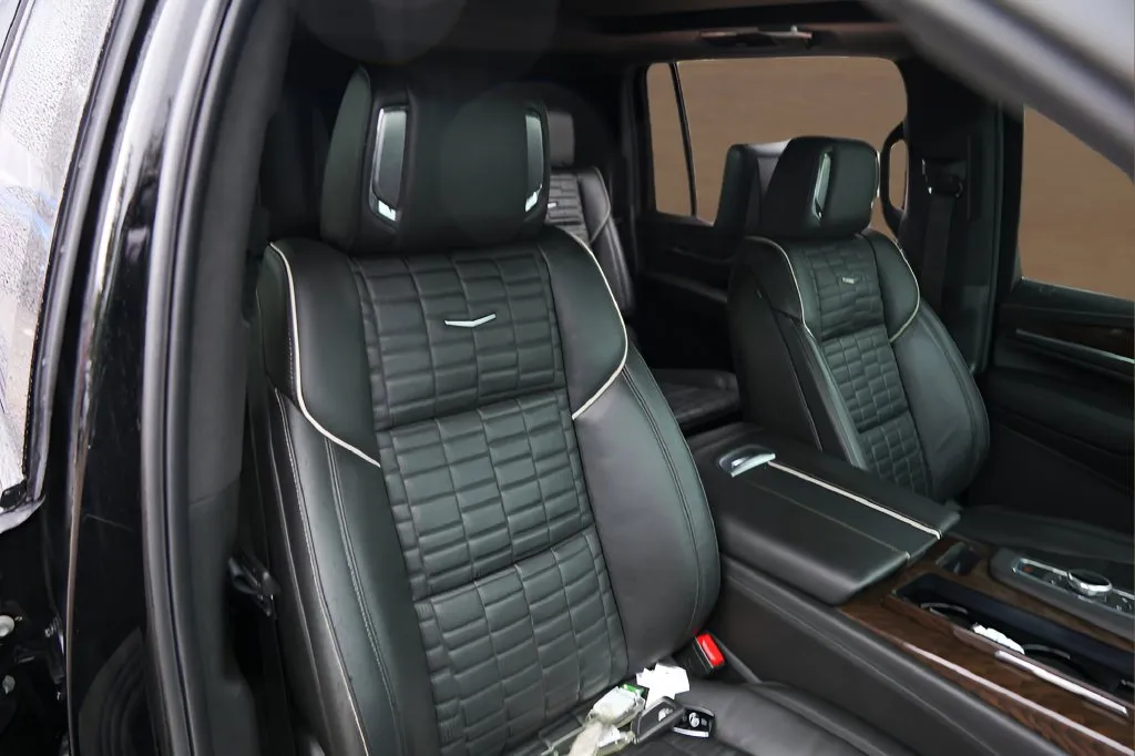 Cadillac Escalade ESV photo 31