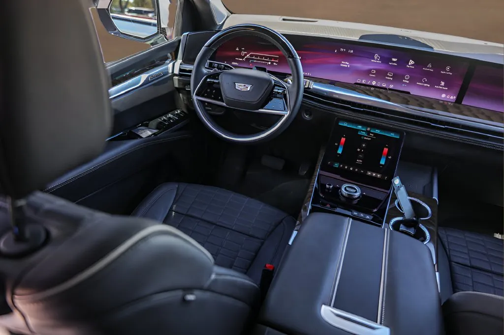 Cadillac Escalade ESV photo 27