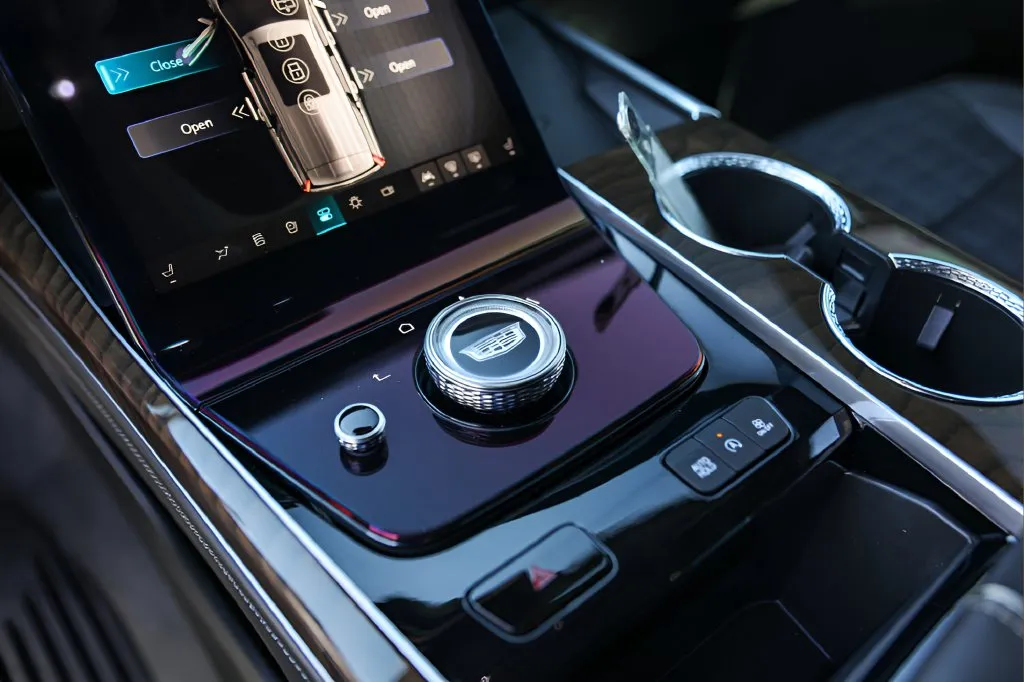 Cadillac Escalade ESV photo 19