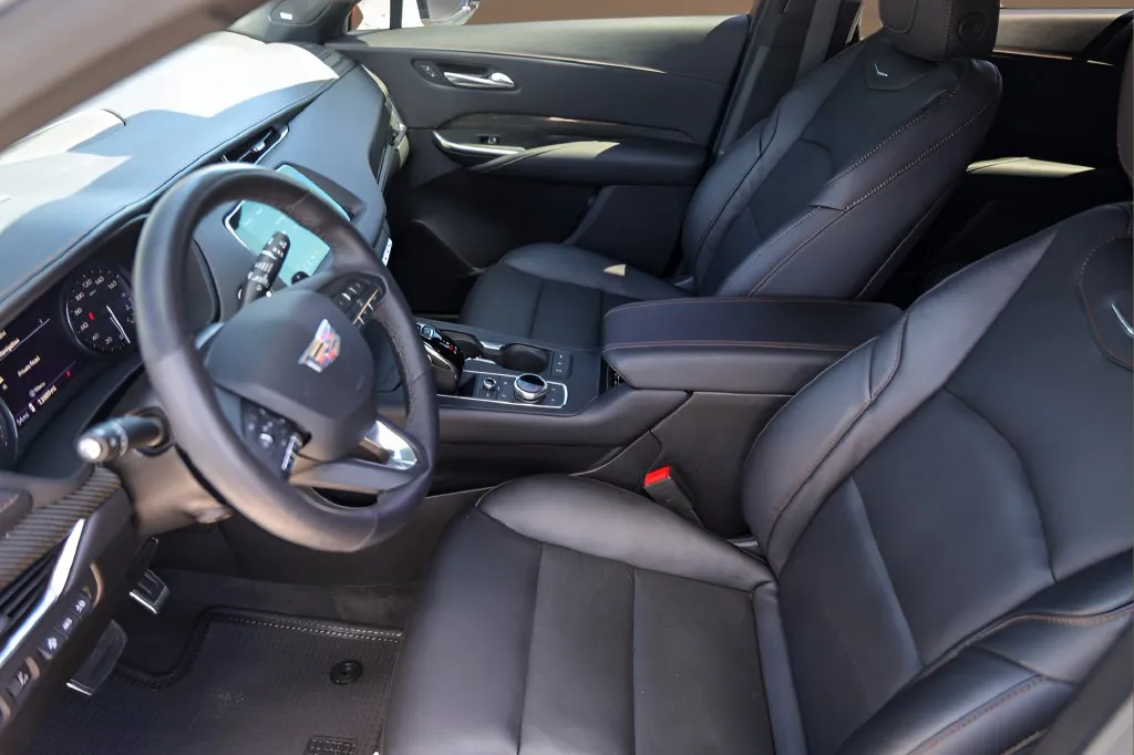 Cadillac XT4 photo 9