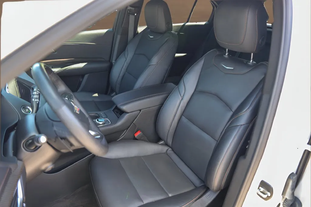 Cadillac XT4 photo 7
