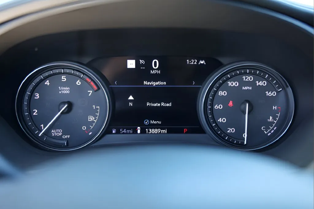 Cadillac XT4 photo 11