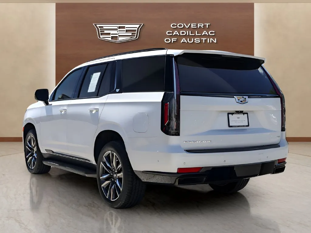 Cadillac Escalade photo 3