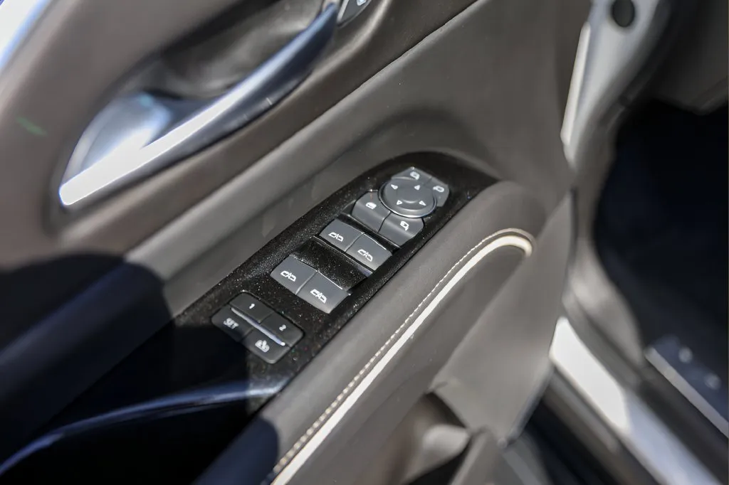 Cadillac Escalade photo 22