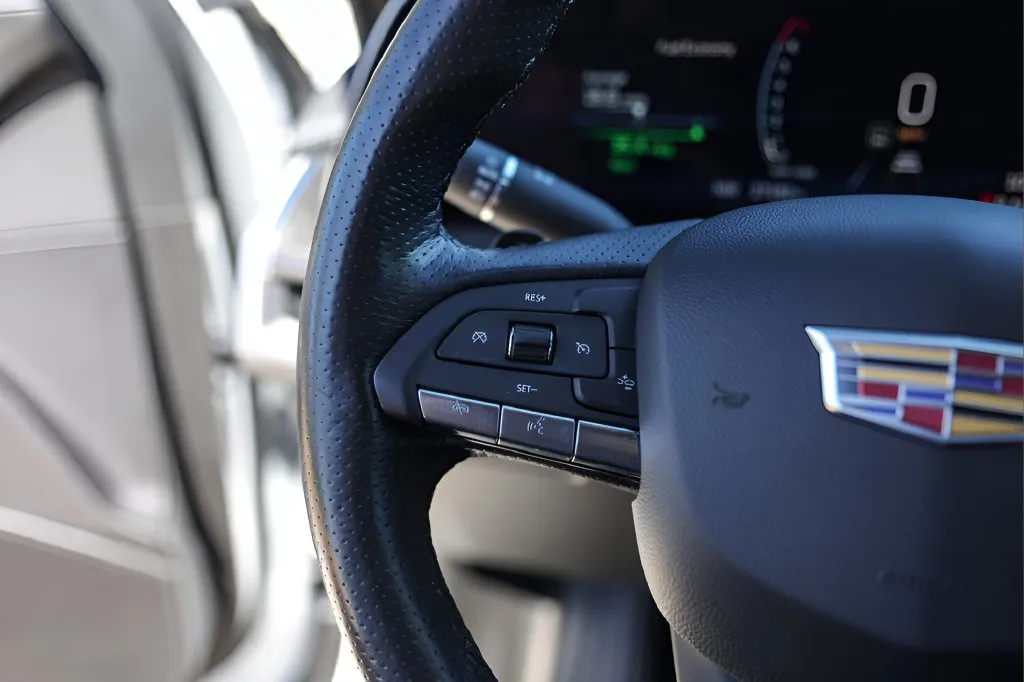 Cadillac XT4 photo 14