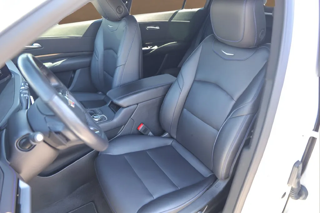 Cadillac XT4 photo 7