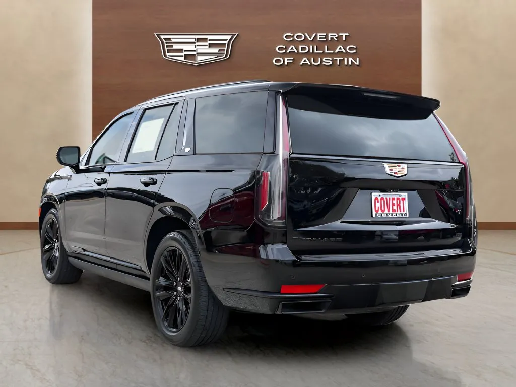 Cadillac Escalade photo 3