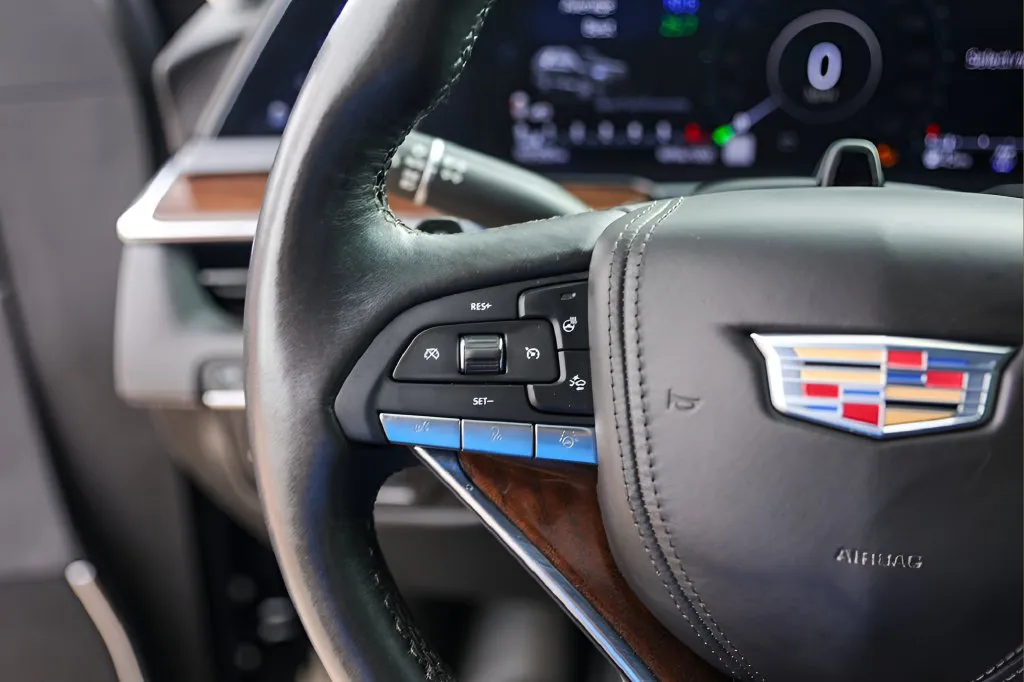 Cadillac Escalade photo 14