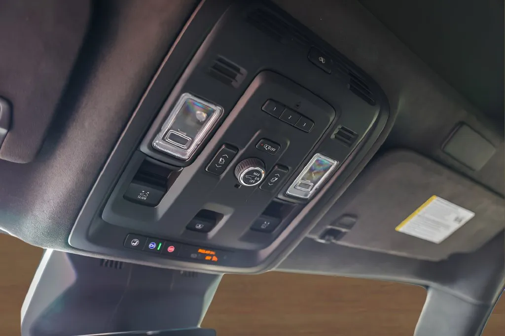Cadillac Escalade photo 21