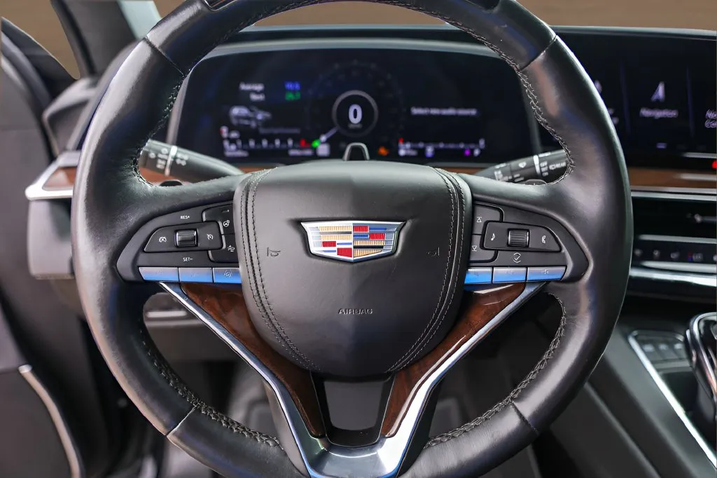 Cadillac Escalade photo 12