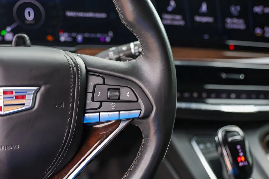 Cadillac Escalade photo 13