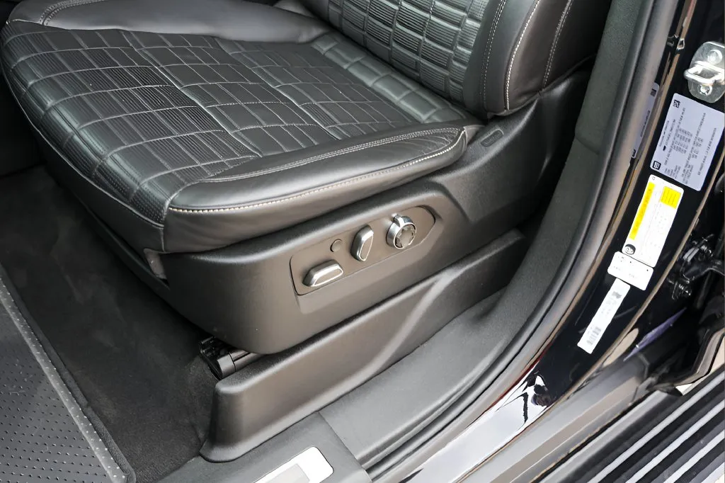 Cadillac Escalade photo 8